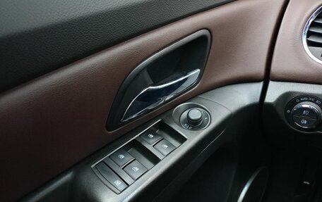 Chevrolet Cruze II, 2014 год, 949 000 рублей, 12 фотография