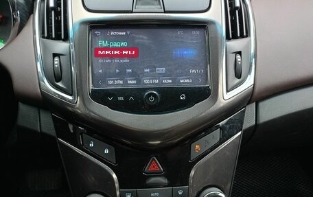 Chevrolet Cruze II, 2014 год, 949 000 рублей, 10 фотография