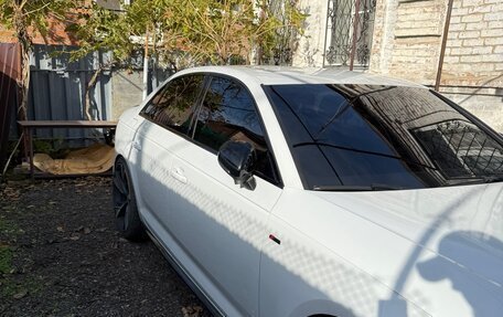 Audi A4, 2016 год, 2 000 000 рублей, 2 фотография