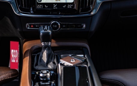 Volvo V90 Cross Country I рестайлинг, 2019 год, 3 500 000 рублей, 12 фотография