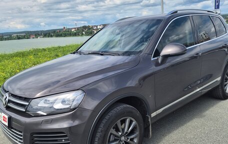 Volkswagen Touareg III, 2011 год, 1 700 000 рублей, 8 фотография
