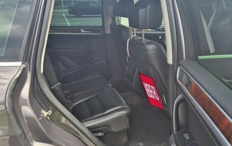 Volkswagen Touareg III, 2011 год, 1 700 000 рублей, 7 фотография