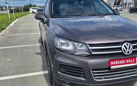 Volkswagen Touareg III, 2011 год, 1 700 000 рублей, 3 фотография