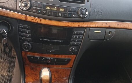 Mercedes-Benz E-Класс, 2003 год, 850 000 рублей, 15 фотография