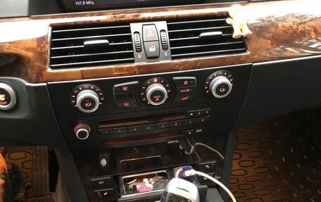 BMW 5 серия, 2007 год, 1 000 000 рублей, 3 фотография