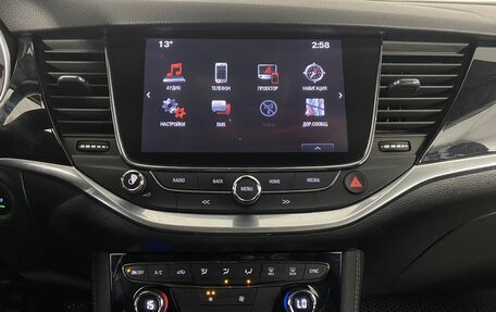 Opel Astra K, 2018 год, 1 235 000 рублей, 18 фотография