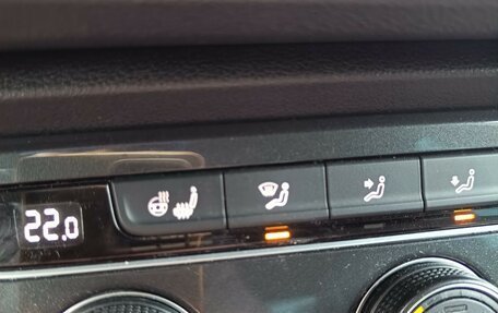 Volkswagen Tiguan II, 2019 год, 2 580 000 рублей, 18 фотография