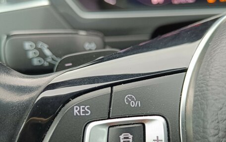 Volkswagen Tiguan II, 2019 год, 2 580 000 рублей, 21 фотография