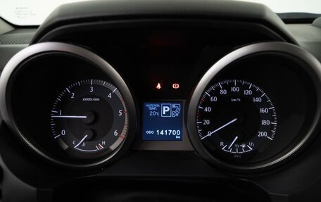 Toyota Land Cruiser Prado 150 рестайлинг 2, 2015 год, 3 989 099 рублей, 20 фотография