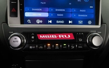 Toyota Land Cruiser Prado 150 рестайлинг 2, 2015 год, 3 989 099 рублей, 15 фотография