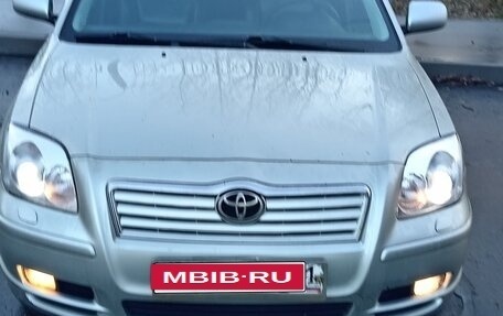 Toyota Avensis III рестайлинг, 2005 год, 855 555 рублей, 1 фотография