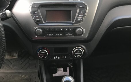 KIA Rio III рестайлинг, 2013 год, 850 000 рублей, 6 фотография