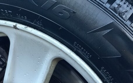 Toyota Avensis III рестайлинг, 2005 год, 855 555 рублей, 14 фотография