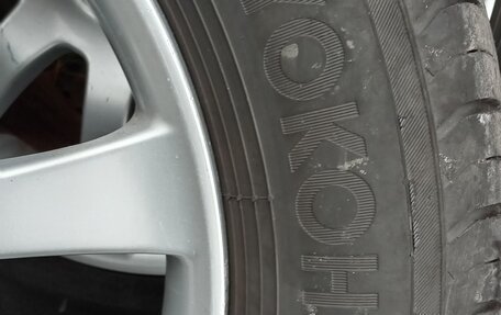 Toyota Avensis III рестайлинг, 2005 год, 855 555 рублей, 20 фотография