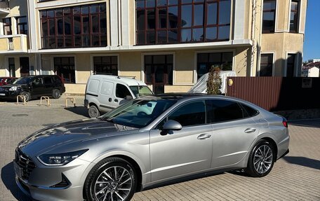 Hyundai Sonata VIII, 2020 год, 2 400 000 рублей, 3 фотография