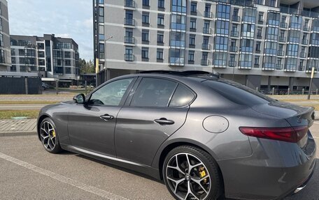 Alfa Romeo Giulia II, 2021 год, 2 700 000 рублей, 5 фотография