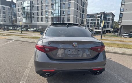 Alfa Romeo Giulia II, 2021 год, 2 700 000 рублей, 7 фотография