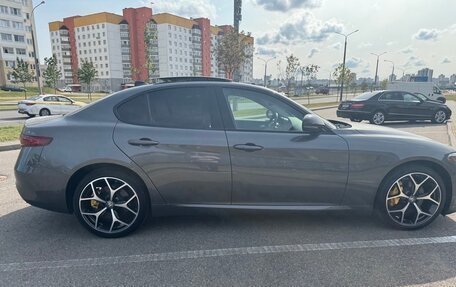 Alfa Romeo Giulia II, 2021 год, 2 700 000 рублей, 9 фотография