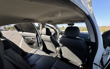 Chevrolet Cruze II, 2012 год, 700 000 рублей, 6 фотография