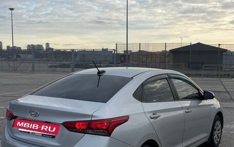 Hyundai Solaris II рестайлинг, 2020 год, 1 540 000 рублей, 5 фотография