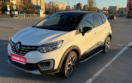 Renault Kaptur I рестайлинг, 2020 год, 2 100 000 рублей, 2 фотография