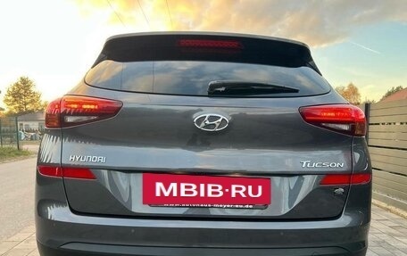 Hyundai Tucson III, 2019 год, 1 690 000 рублей, 10 фотография