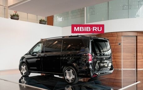 Mercedes-Benz V-Класс, 2024 год, 21 900 000 рублей, 2 фотография