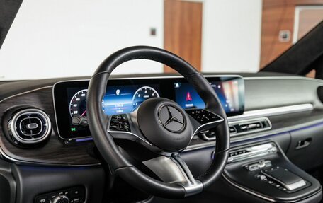 Mercedes-Benz V-Класс, 2024 год, 21 900 000 рублей, 12 фотография