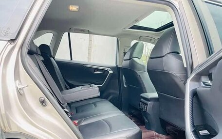 Toyota RAV4, 2021 год, 2 419 732 рублей, 9 фотография