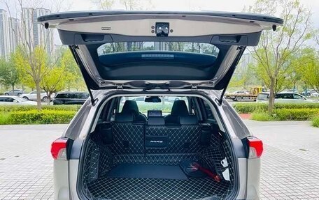 Toyota RAV4, 2021 год, 2 419 732 рублей, 6 фотография