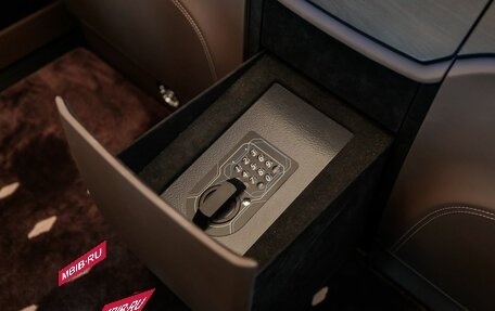 Mercedes-Benz V-Класс, 2024 год, 21 900 000 рублей, 33 фотография