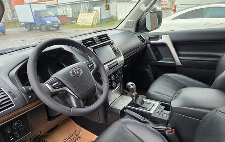 Toyota Land Cruiser Prado 150 рестайлинг 2, 2019 год, 5 800 000 рублей, 10 фотография