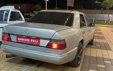 Mercedes-Benz W124, 1987 год, 250 000 рублей, 3 фотография