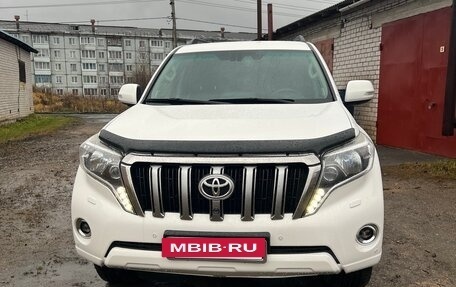 Toyota Land Cruiser Prado 150 рестайлинг 2, 2014 год, 3 250 000 рублей, 4 фотография
