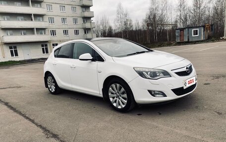Opel Astra J, 2011 год, 790 000 рублей, 4 фотография