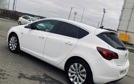 Opel Astra J, 2011 год, 790 000 рублей, 15 фотография