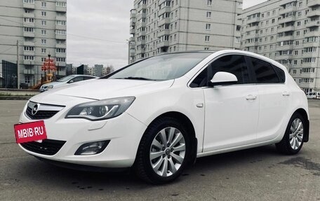 Opel Astra J, 2011 год, 790 000 рублей, 13 фотография