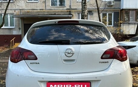 Opel Astra J, 2012 год, 720 000 рублей, 2 фотография