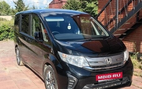 Honda Stepwgn IV, 2019 год, 1 900 000 рублей, 6 фотография