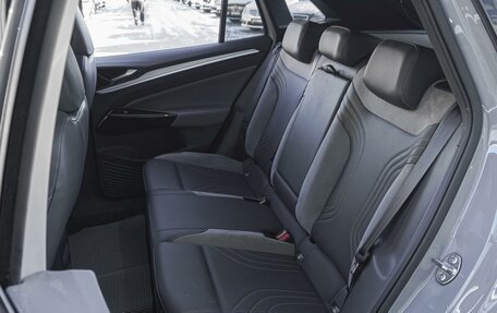 Volkswagen ID.4, 2023 год, 3 727 000 рублей, 9 фотография