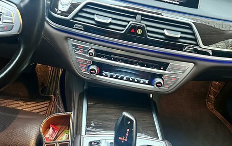 BMW 7 серия, 2015 год, 3 500 000 рублей, 8 фотография