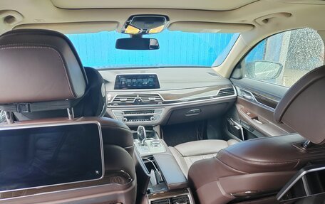 BMW 7 серия, 2015 год, 3 500 000 рублей, 15 фотография