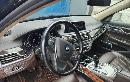 BMW 7 серия, 2015 год, 3 500 000 рублей, 18 фотография