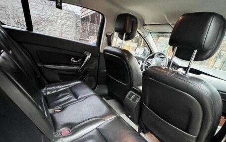 Renault Latitude I, 2011 год, 910 000 рублей, 8 фотография