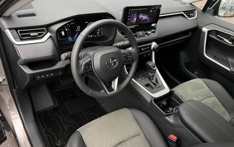 Toyota RAV4, 2025 год, 4 090 000 рублей, 7 фотография