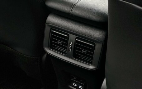 Toyota RAV4, 2025 год, 4 090 000 рублей, 23 фотография