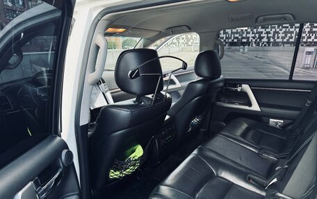 Toyota Land Cruiser 200, 2012 год, 3 700 000 рублей, 26 фотография