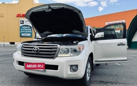 Toyota Land Cruiser 200, 2012 год, 3 700 000 рублей, 19 фотография