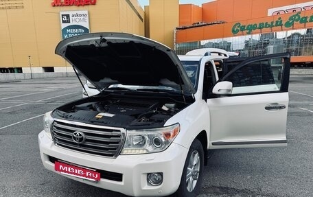 Toyota Land Cruiser 200, 2012 год, 3 700 000 рублей, 23 фотография