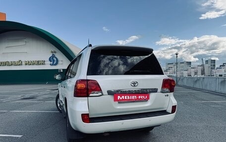 Toyota Land Cruiser 200, 2012 год, 3 700 000 рублей, 21 фотография